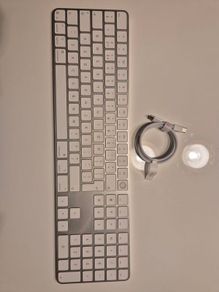 Apple Magic Keyboard wity Touch ID