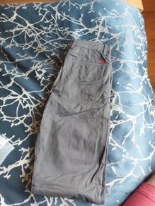Bottoms Lab Chino