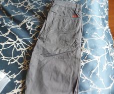 Bottoms Lab Chino