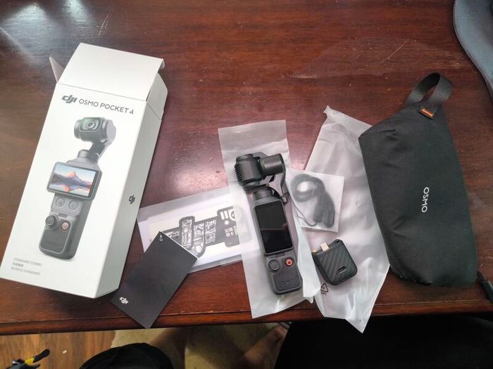 DJI osmo Pocket 4