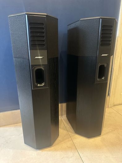 Bose 701  floor standing speakers.