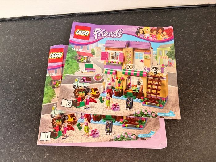 Lego Friends Cafe/Shop Retired Set Bundle