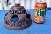 Very decorative cast iron oil lamp globe holder