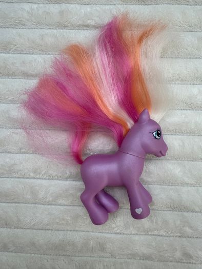 Vintage My Little Pony Twinkle Twirl Purple Stars Hasbro 2004 G3 Used Please see pictures