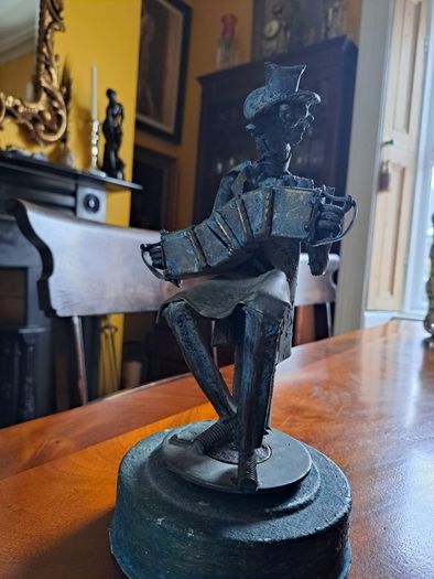 Metal Bronze Figure