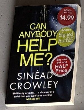 Fiction bundle, 25 books (Wolf Hall, Milkman, Pachinko, signed Sinead Crowley and more)