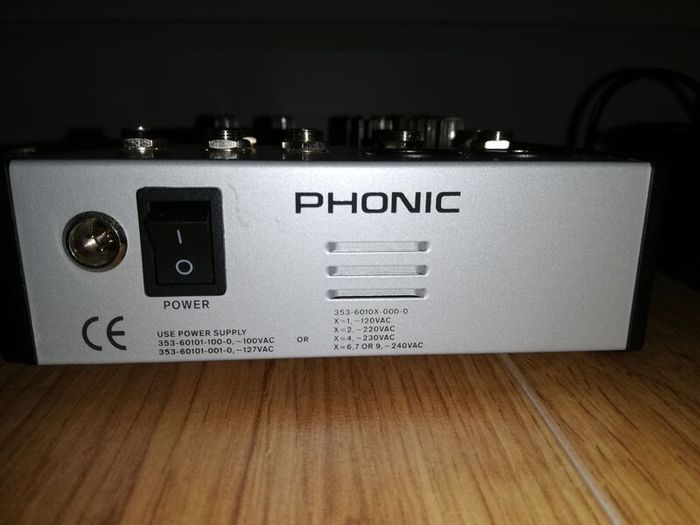 PHONIC MU-502 Mic,Line,Sound mixer