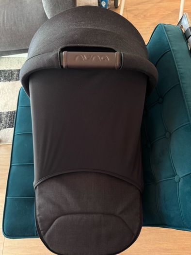 Nuna PIPA urbn car seat + Nuna LYTL newborn bassinet/carrycot + adaptor