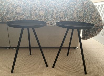 2 x side tables