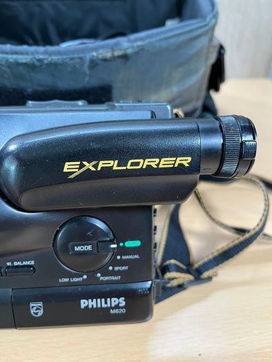Videocamera Vintage PHILIPS Explorer Camcorder m620/01 - Spares and Repairs