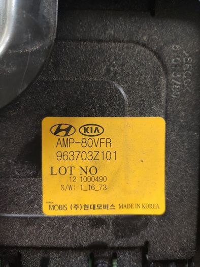 Hyundai i40 Amplifier