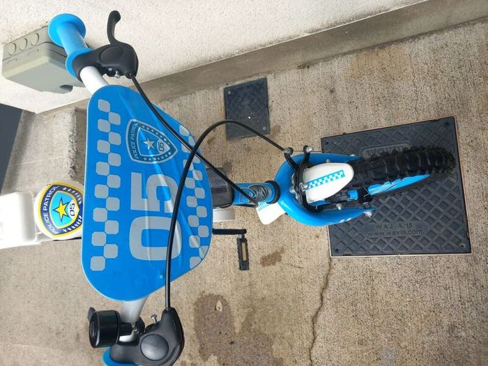 Kids police patrol bike size 14 inch wheels