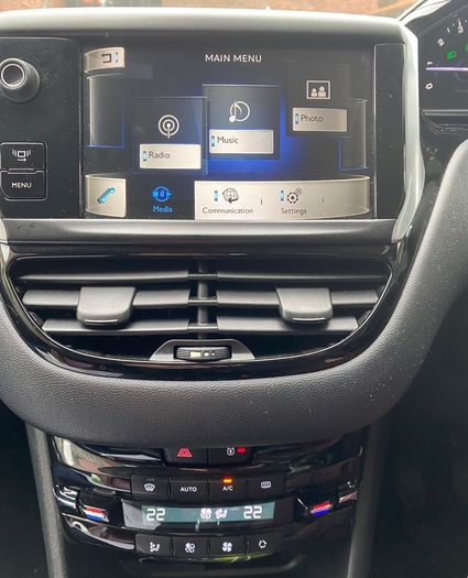 2013 Peugeot 208
