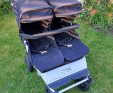 Mountain buggy duet
