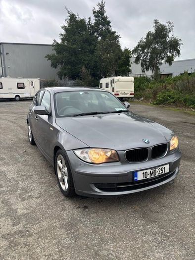 BMW 1-Series 2010 with CarPlay radio