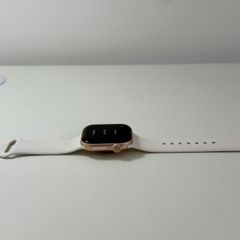 Apple Watch Series 10 - 42 mm Rose Gold Aluminium Case with Light Blush Sport Band, S/M