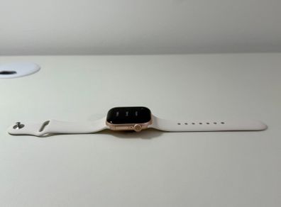 Apple Watch Series 10 - 42 mm Rose Gold Aluminium Case with Light Blush Sport Band, S/M