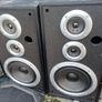2 pair of speakers Image 3