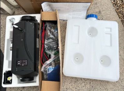 New  12V Air Diesel Heater 5KW Diesel Parking Heater LCD Switch Diesel Heater Muffler for RV Motorhome Trailer Trucks Boats come with tank full kit