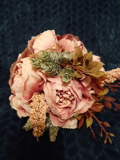 Bridesmaid bouquet