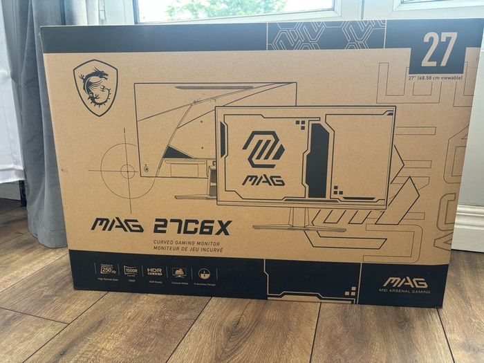 Brand new gaming Monitor MSI MAG 27C6X
