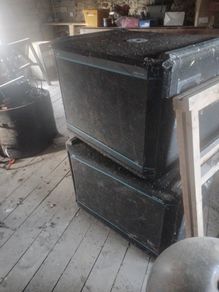 Peavey 2x15 sub woofers bass bins