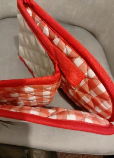 Dog lovers oven gloves