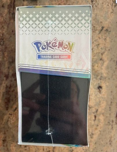 Pokemon elite trainer box