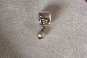 Pandora dangle pearl and 14k gold grapevine charm in great condition