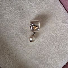 Pandora dangle pearl and 14k gold grapevine charm in great condition