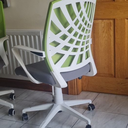 6 x  desighner office task chairs