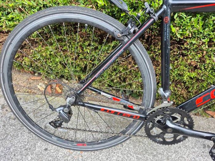 Carrera racing bike