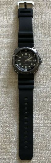 Casio MD-703 Diver Wrist Watch - Vintage - Rare - Highly Collectable-Mint Condition