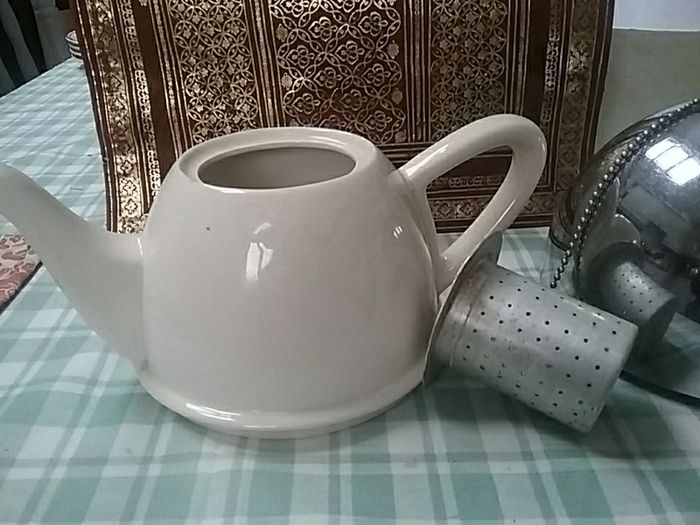 1920'S Insulated Teapot