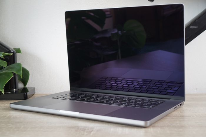 MacBook Pro 16" 2021 M1 Pro | 16GB | 512GB