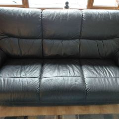 Natuzzi leather sofa and 2 recliners