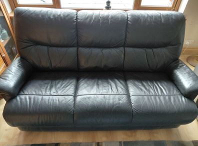 Natuzzi leather sofa and 2 recliners