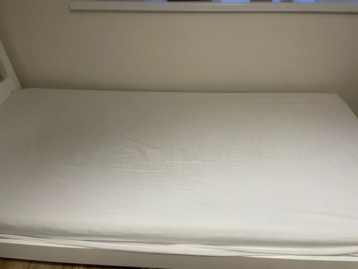 single bed