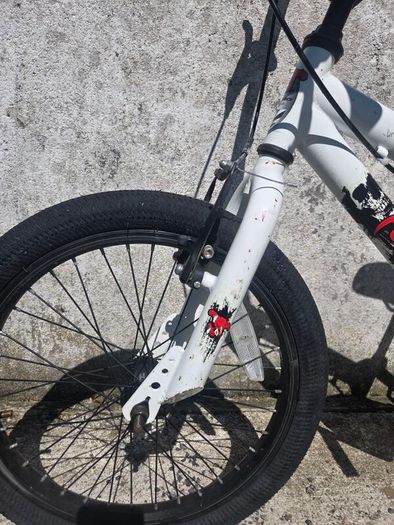 Apollo force 18 white BMX kids bike