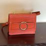 Elegant Croc-Embossed Crossbody Bag with Gold Chain Strap Image 4