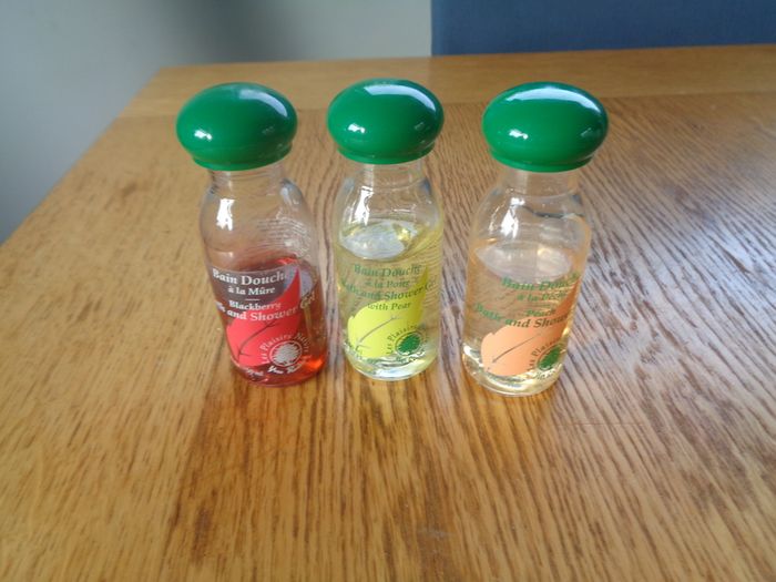 Yves Rocher Bath and Shower Gel x 3 for Sale