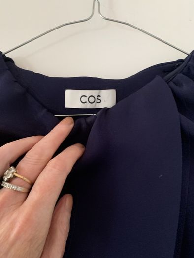 Cos 'cape'  top