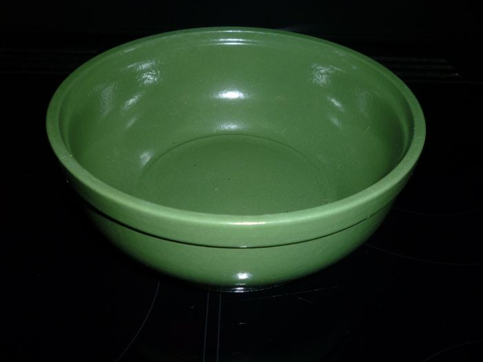 Giant Serving platter, Ramekins, Bowls, Dish. Plate. Moville. 8 ITEMS