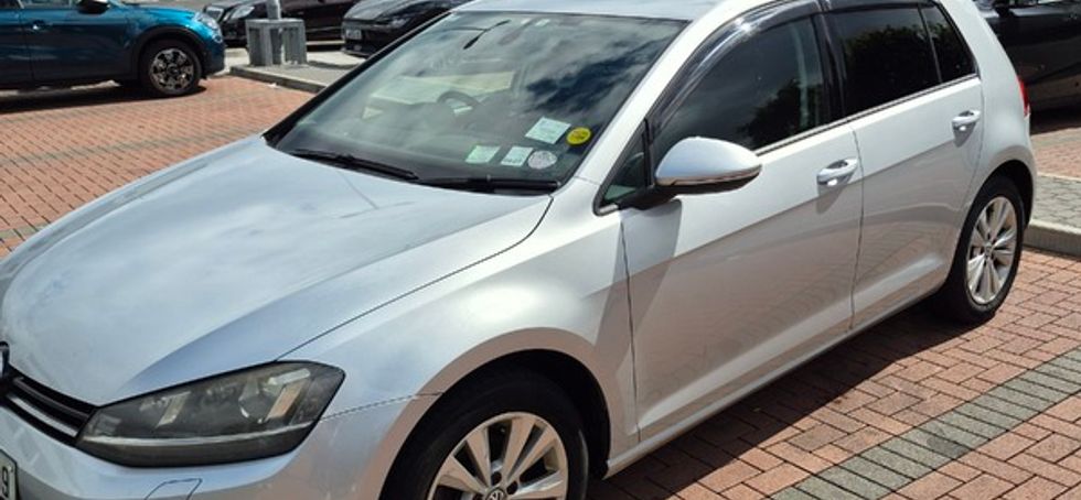 2014 Volkswagen Golf, 1.2L petrol. 83,500km