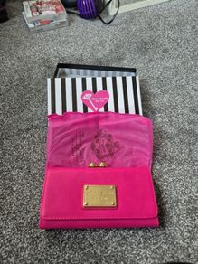 pink purse by Anna Smith New York
