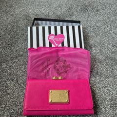 pink purse by Anna Smith New York