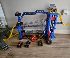 Monster Jam Garage