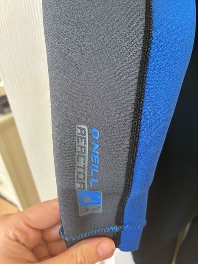 wetsuit