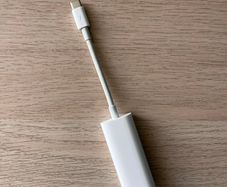 Genuine Apple Thunderbolt 3 Usb-c to Thunderbolt 2 adapter