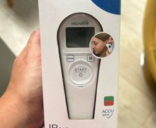digital ear thermometer